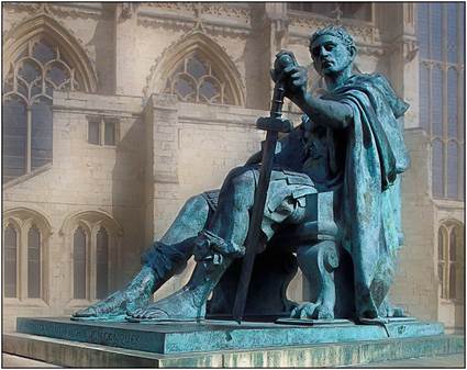 http://upload.wikimedia.org/wikipedia/commons/thumb/a/ac/2009-04-13_ConstantineTheGreat_York.jpg/640px-2009-04-13_ConstantineTheGreat_York.jpg